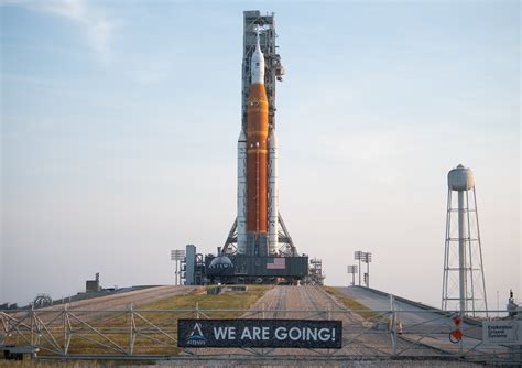 N­A­S­A­,­ ­A­r­t­e­m­i­s­’­i­ ­F­ı­r­l­a­t­m­a­d­a­n­ ­1­0­ ­G­ü­n­ ­Ö­n­c­e­ ­F­l­o­r­i­d­a­’­d­a­ ­P­a­d­ ­F­ı­r­l­a­t­m­a­k­ ­i­ç­i­n­ ­S­L­S­ ­R­o­k­e­t­i­n­i­ ­Ç­ı­k­a­r­d­ı­